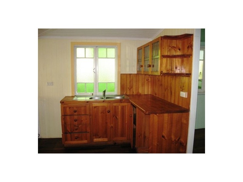 247 Torquay Terrace, Torquay QLD 4655