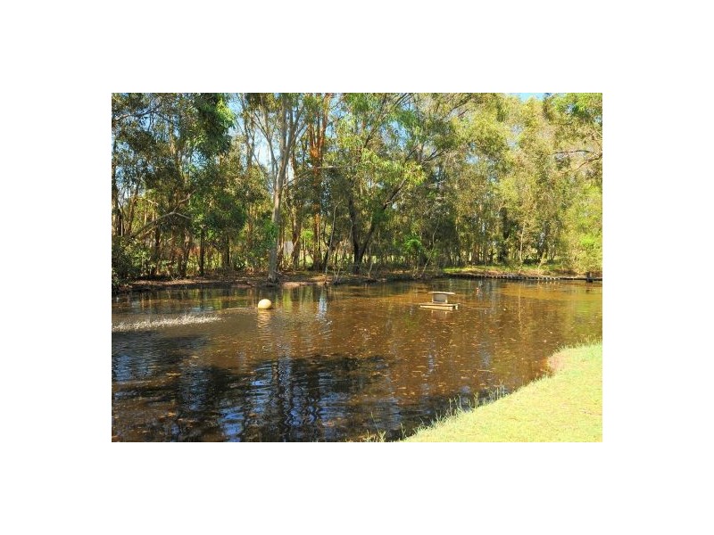 2 Senor Avenue, Urangan QLD 4655