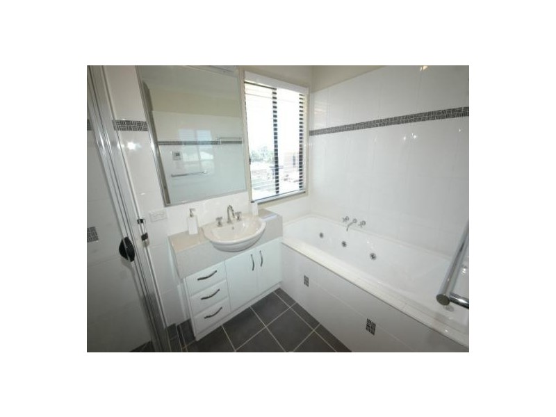 168B Long Street, Point Vernon QLD 4655