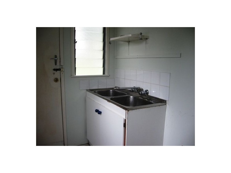 30  Neils Street, Pialba QLD 4655