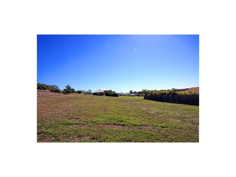 11 JASMINE CT, Dundowran Beach QLD 4655