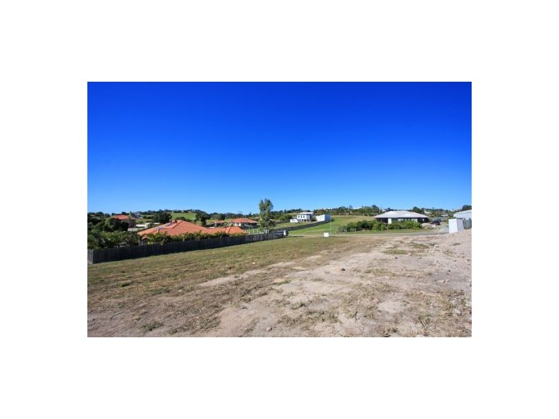 11 JASMINE CT, Dundowran Beach QLD 4655