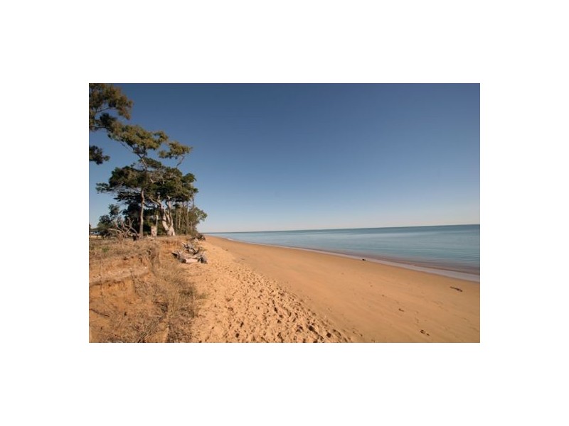 11 JASMINE CT, Dundowran Beach QLD 4655