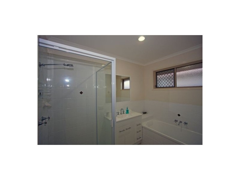 7 MIA CT, Nikenbah QLD 4655