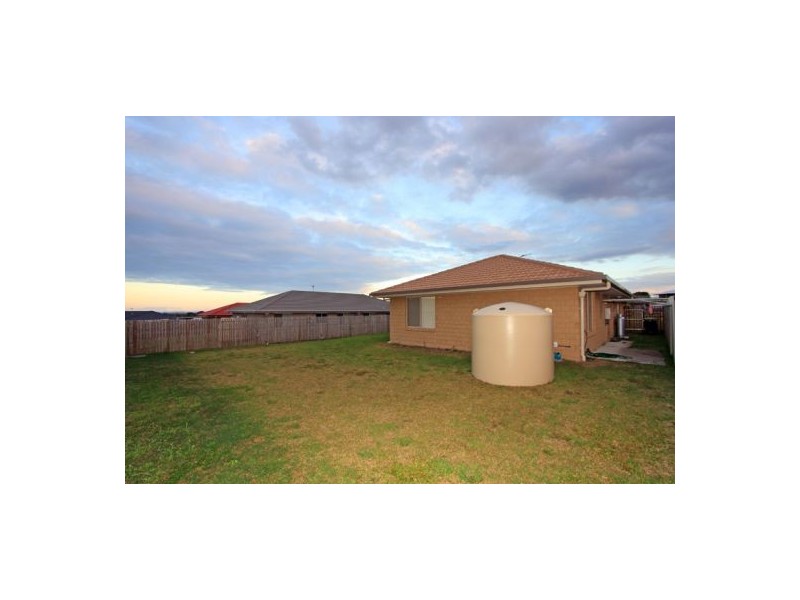 7 MIA CT, Nikenbah QLD 4655