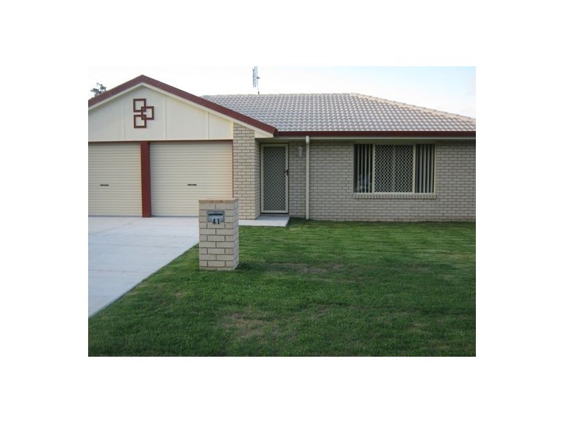 41 Moonstone Drive, Urangan QLD 4655