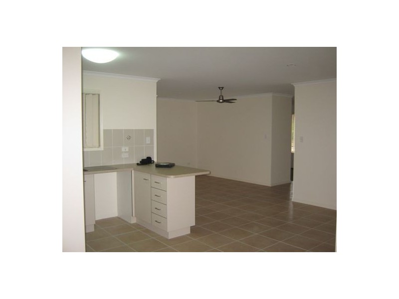 41 Moonstone Drive, Urangan QLD 4655