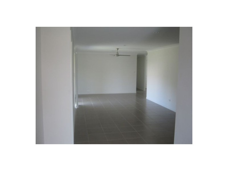 49 Moonstone Drive, Urangan QLD 4655