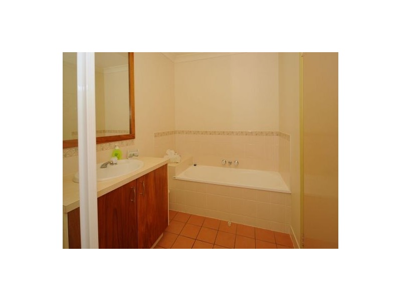 U11/35 Denmans Camp Road, Scarness QLD 4655