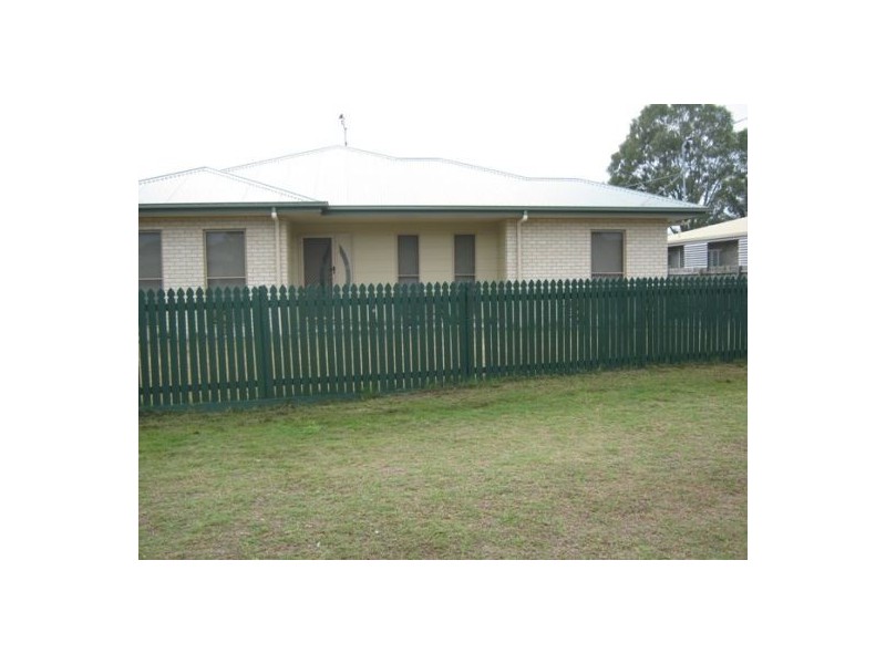 64  Cunningham, Torquay QLD 4655