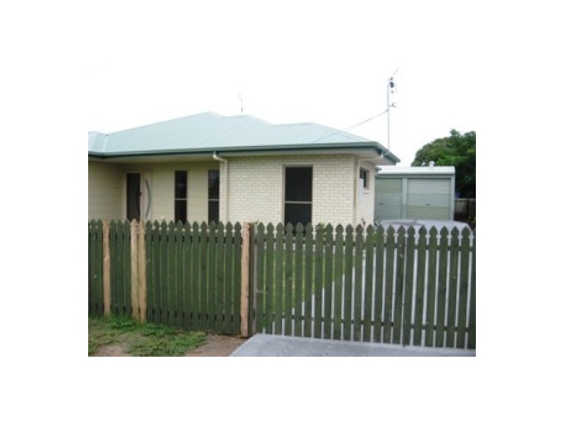 64  Cunningham, Torquay QLD 4655