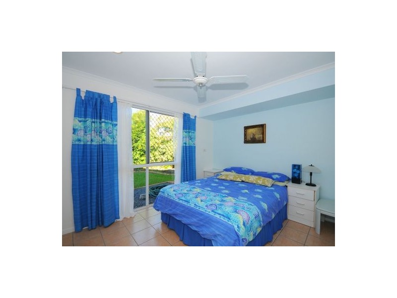 174 Pulgul Street, Urangan QLD 4655