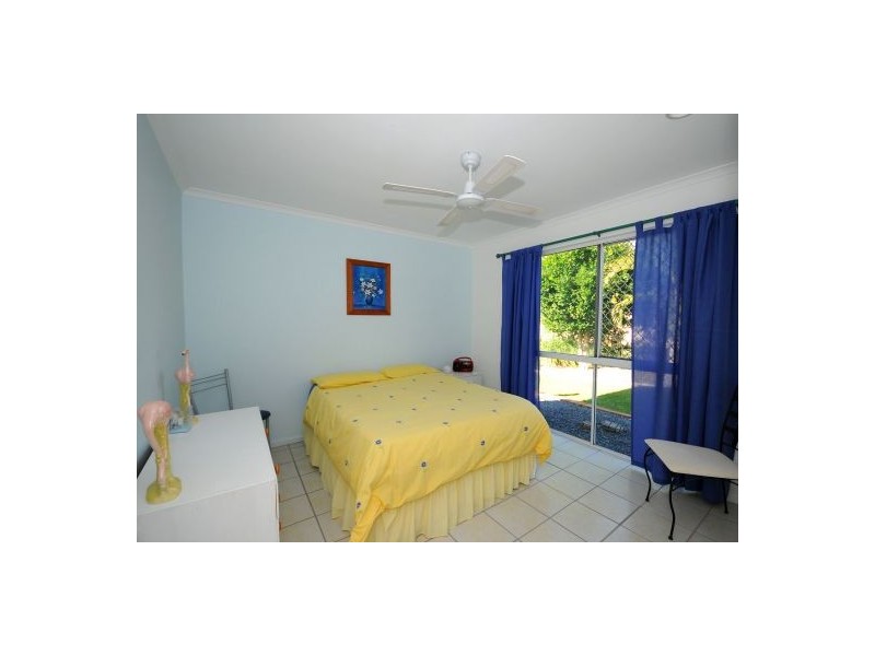 174 Pulgul Street, Urangan QLD 4655