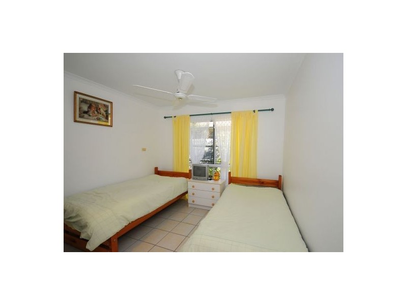 174 Pulgul Street, Urangan QLD 4655