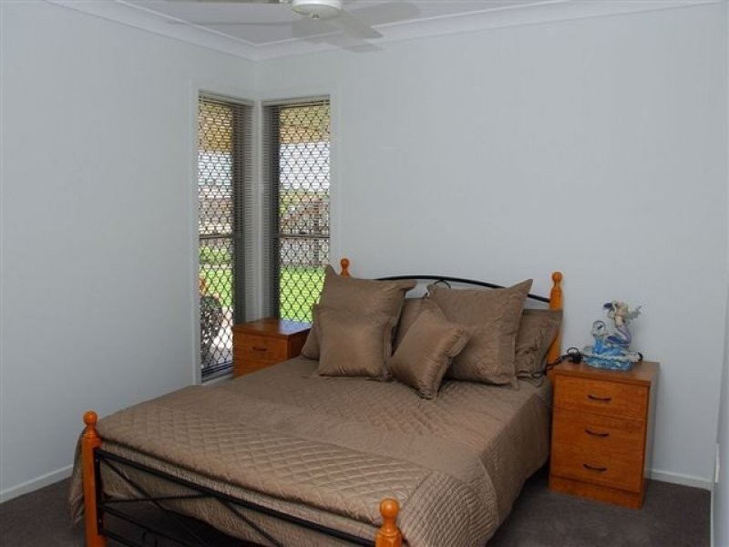 Point Vernon QLD 4655