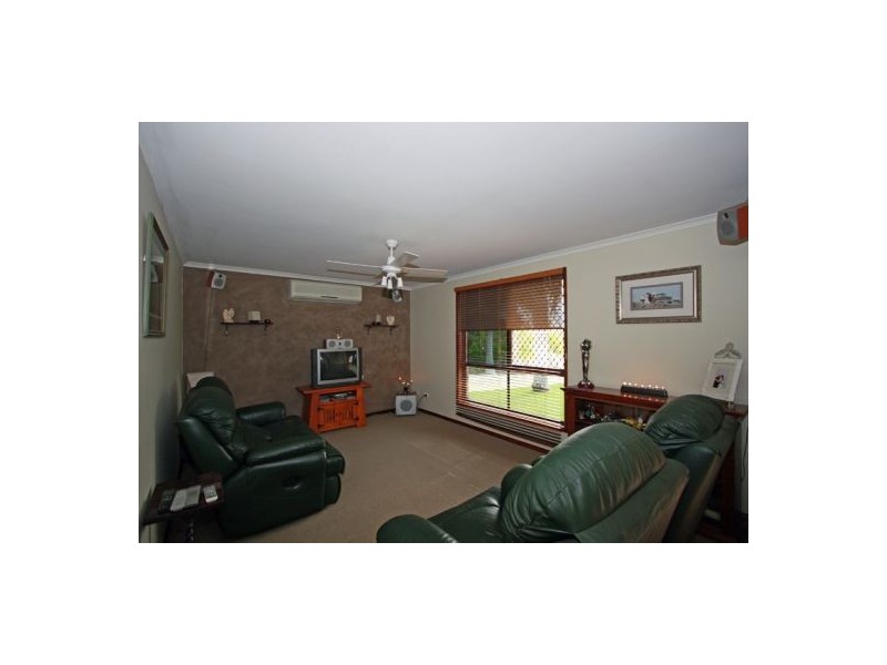 23 Debra Court, Urangan QLD 4655