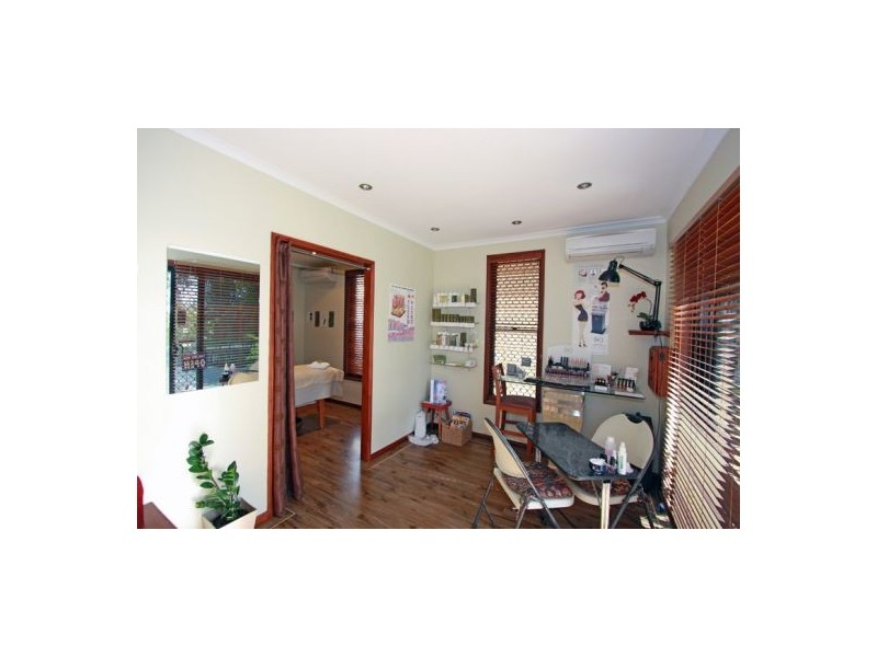 23 Debra Court, Urangan QLD 4655