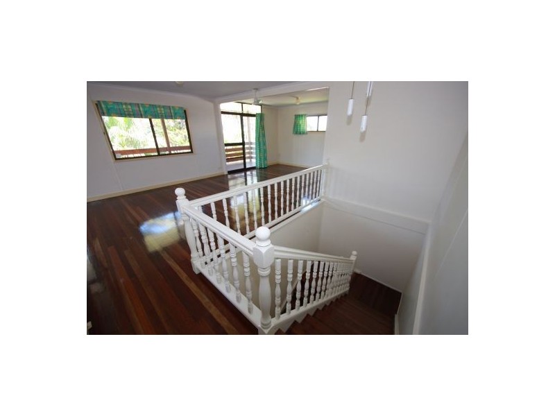 661 Charlton Esplanade, Urangan QLD 4655