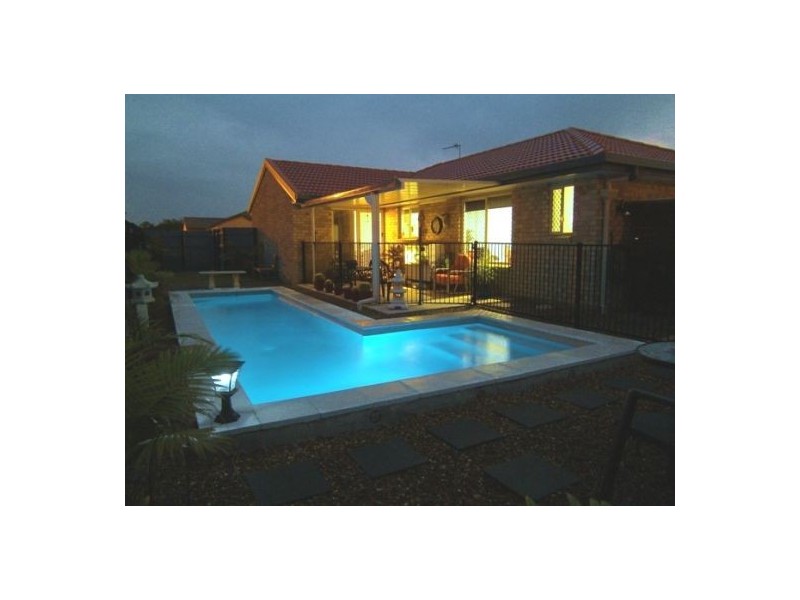 5 Pennant Drive, Point Vernon QLD 4655