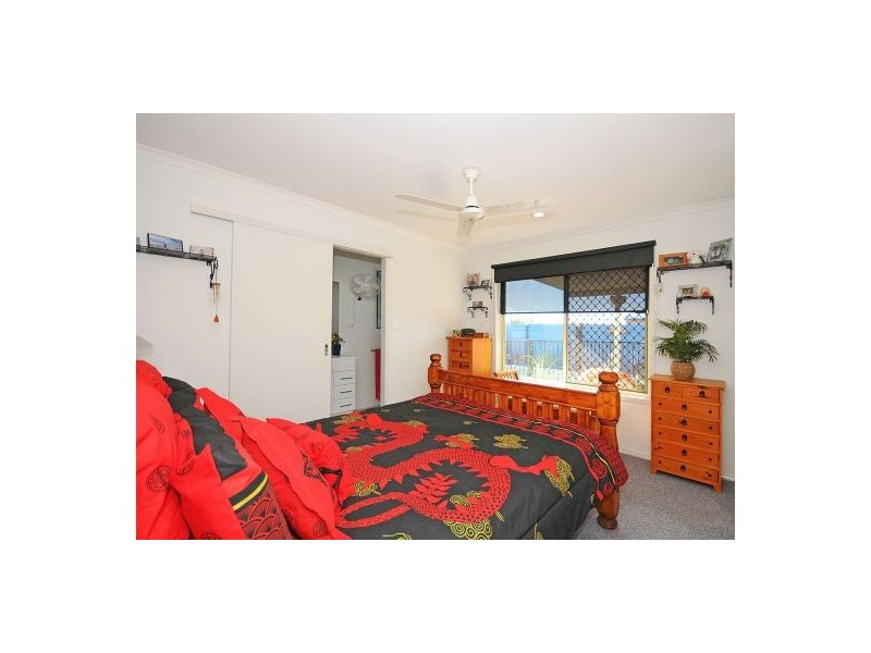5 Pennant Drive, Point Vernon QLD 4655