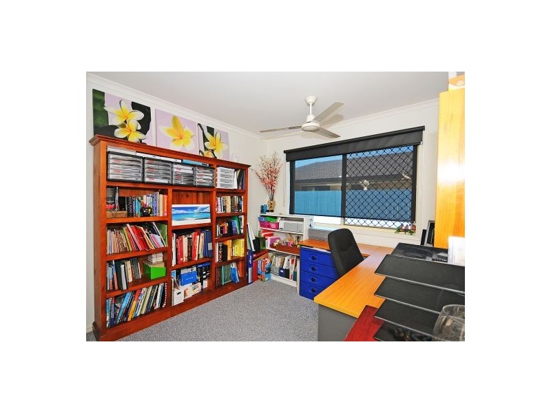 5 Pennant Drive, Point Vernon QLD 4655