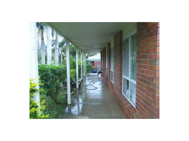 1 – 3 Parkway Dr, Scarness QLD 4655