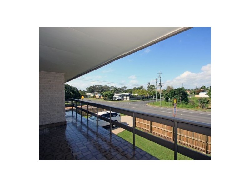40 Miller st, Urangan QLD 4655
