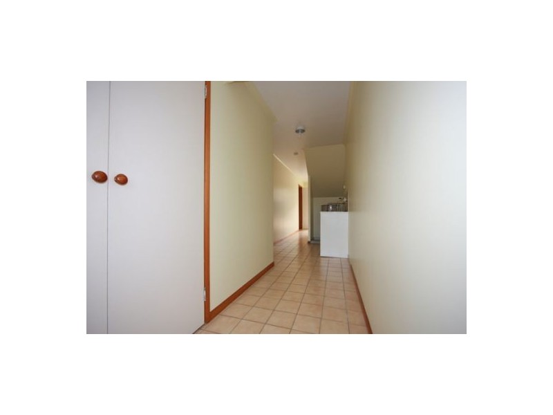 12/4 Pilot Street, Urangan QLD 4655