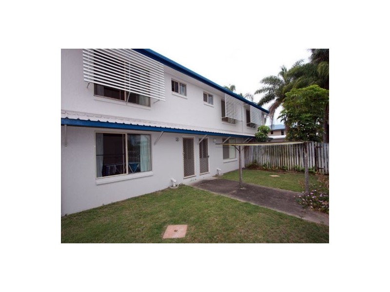 12/4 Pilot Street, Urangan QLD 4655