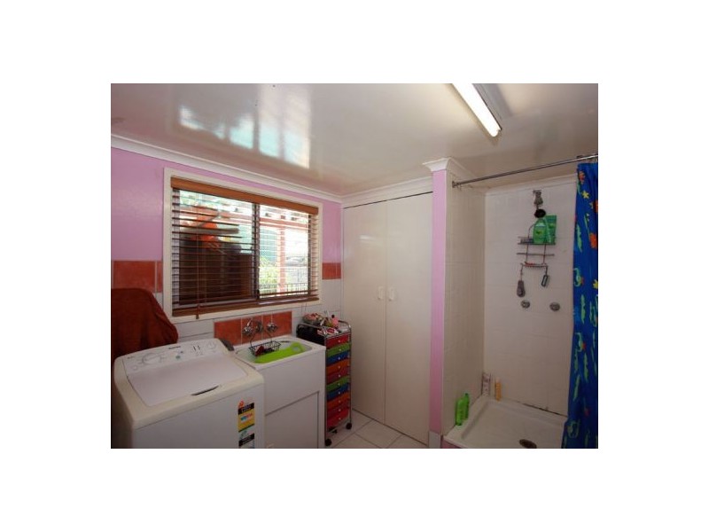 4 Prince Street, Urangan QLD 4655