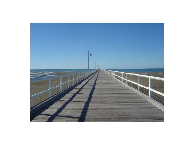 4 Prince Street, Urangan QLD 4655