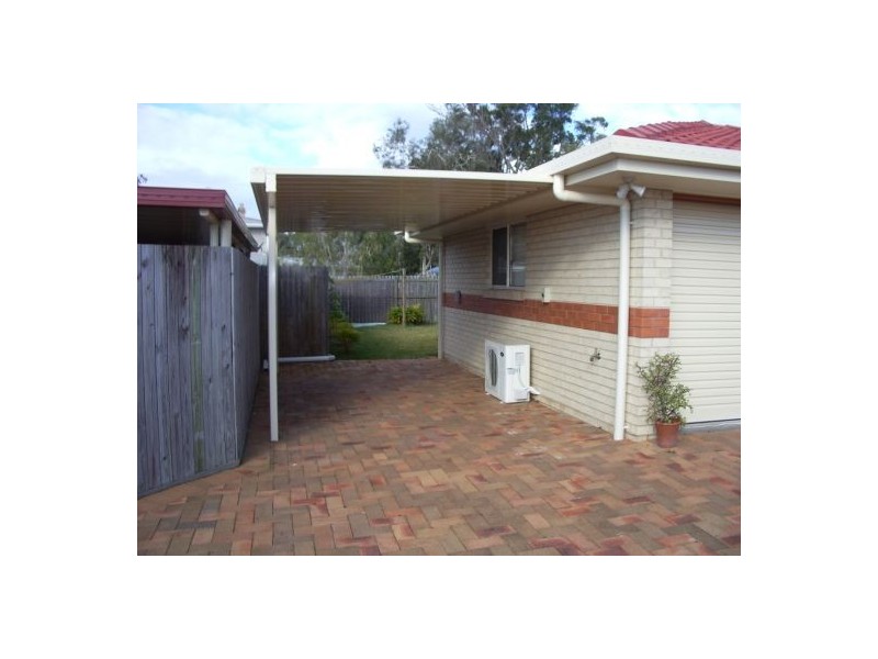 2/1  Daintree Drive, Torquay QLD 4655