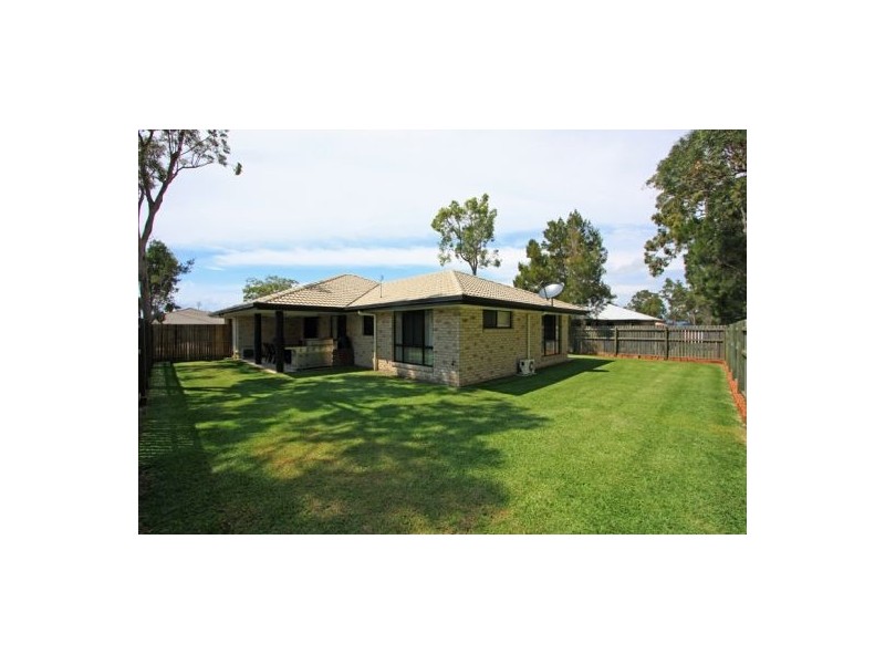 14 STRINGYBARK DR, Urangan QLD 4655