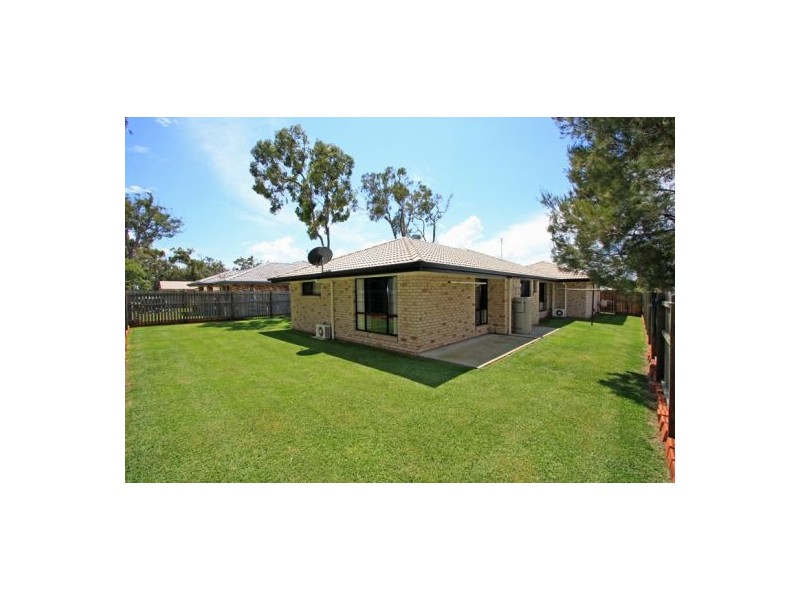 14 STRINGYBARK DR, Urangan QLD 4655
