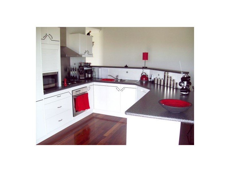 684 Charlton Esplanade, Urangan QLD 4655