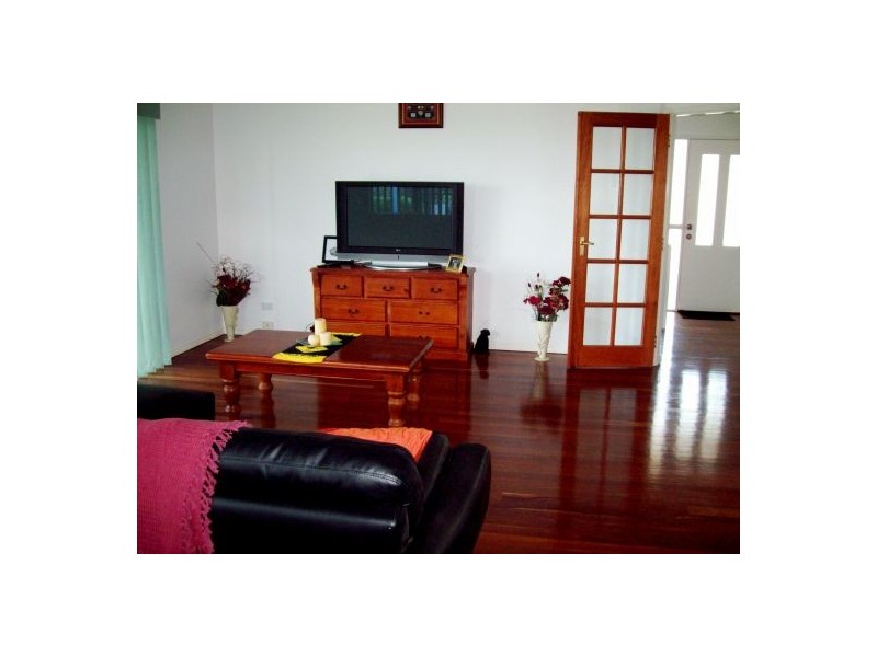 684 Charlton Esplanade, Urangan QLD 4655
