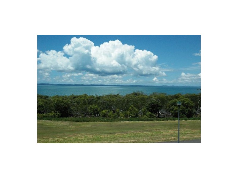 684 Charlton Esplanade, Urangan QLD 4655