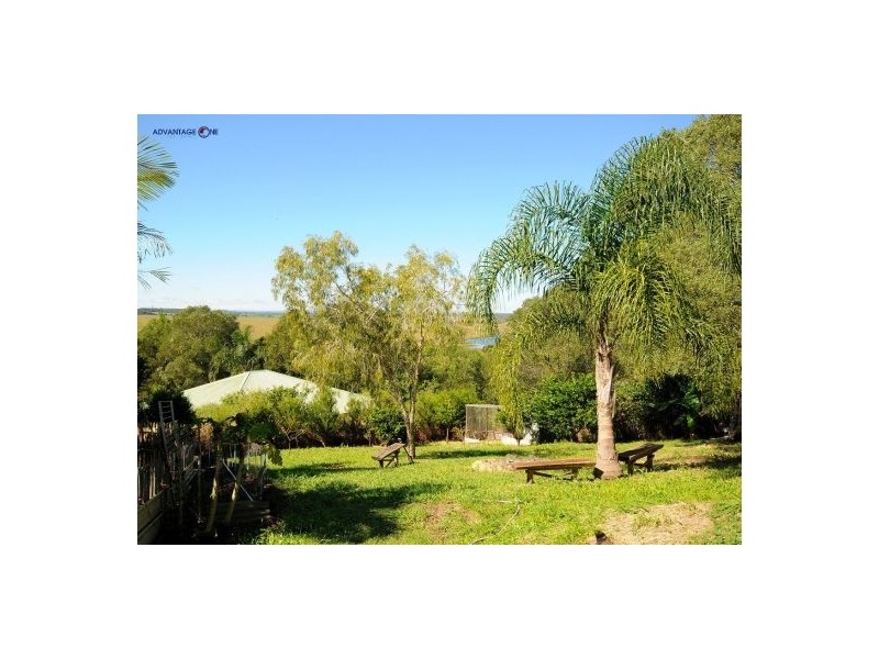 4 Windsor Way, Urraween QLD 4655