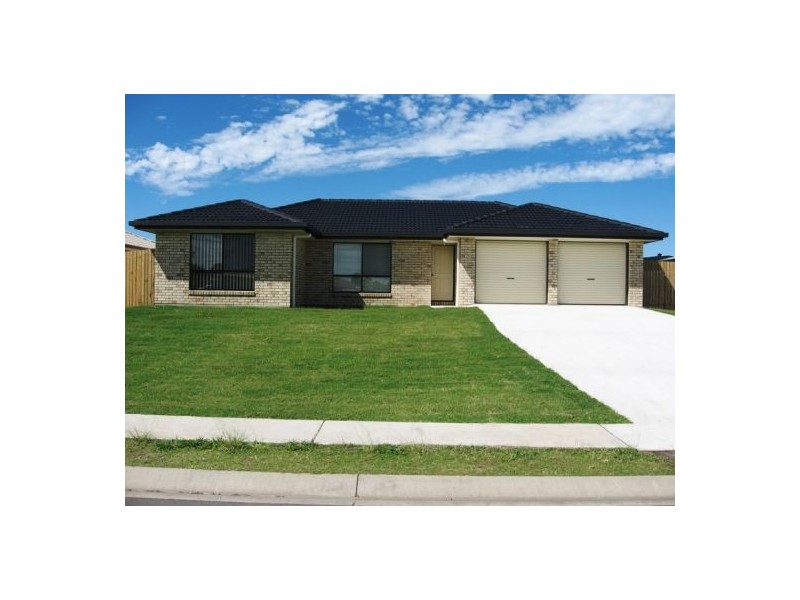 82 Wattle Street, Point Vernon QLD 4655