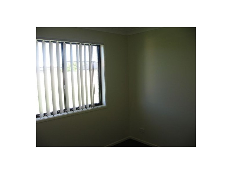 82 Wattle Street, Point Vernon QLD 4655