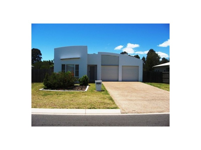 14 Swanview Court, Toogoom QLD 4655