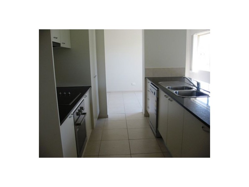 11 Wave Court, Toogoom QLD 4655