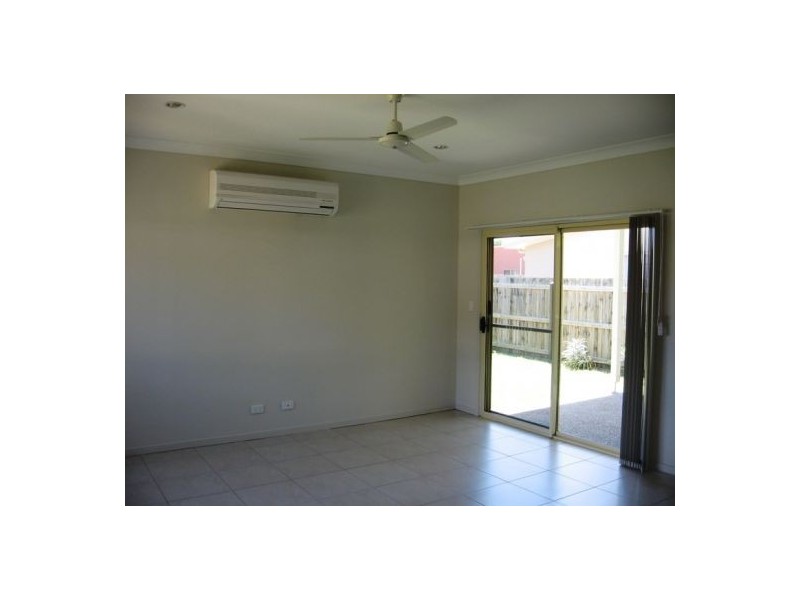 11 Wave Court, Toogoom QLD 4655