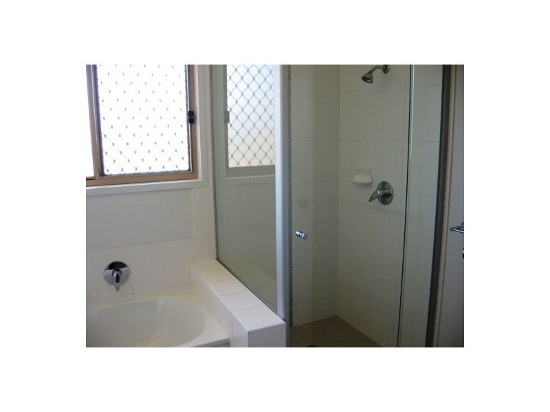 4 Aqua Court, Toogoom QLD 4655