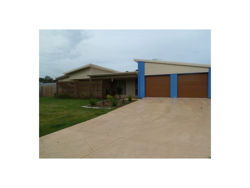 4 Aqua Court, Toogoom QLD 4655