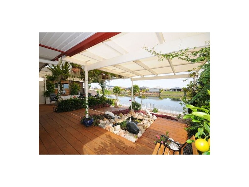 58 Earl St Vincent Cct, Eli Waters QLD 4655