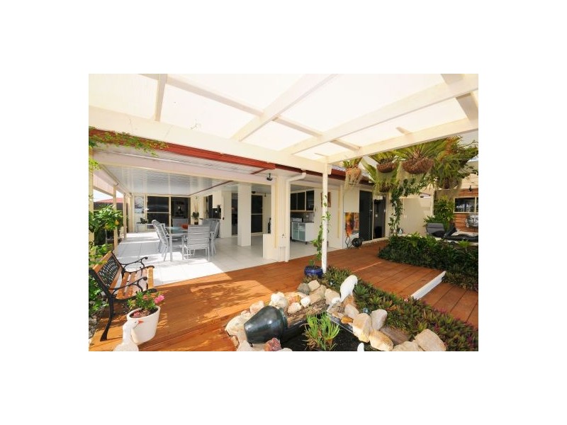 58 Earl St Vincent Cct, Eli Waters QLD 4655