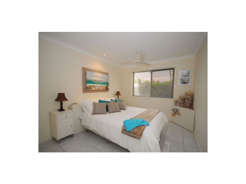 58 Earl St Vincent Cct, Eli Waters QLD 4655