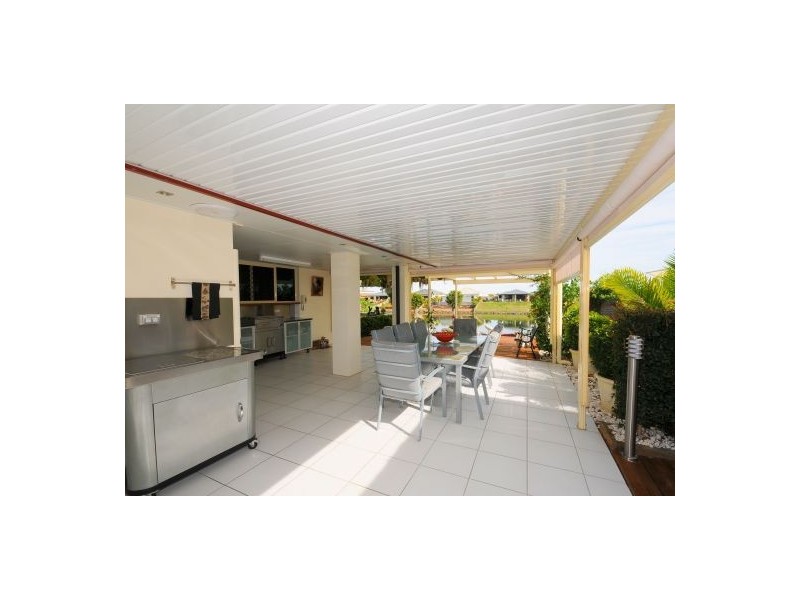 58 Earl St Vincent Cct, Eli Waters QLD 4655