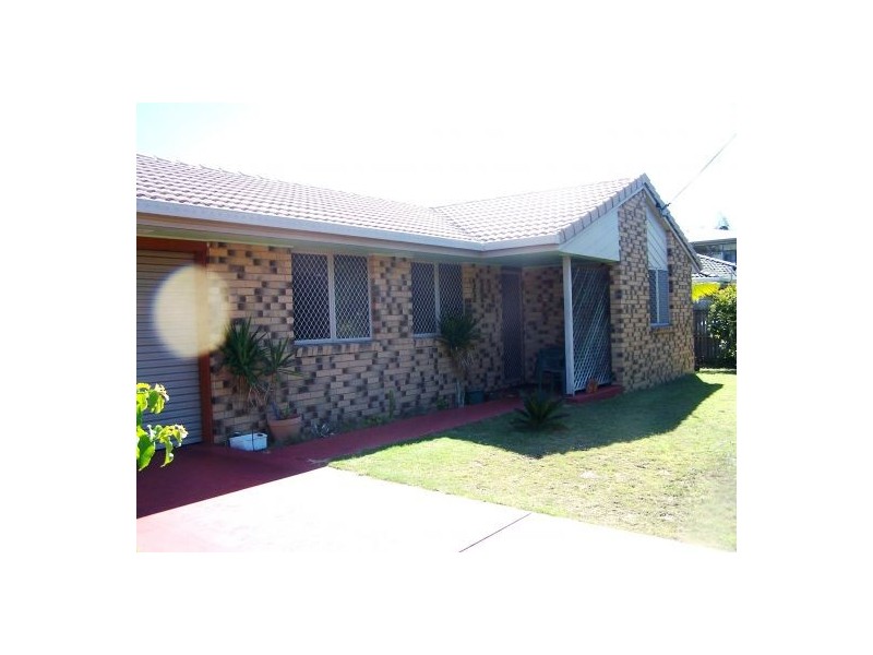 131 Kingfisher Pde, Toogoom QLD 4655